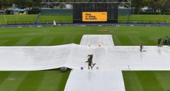 Rain dampens Sri Lanka's WC qualification dream